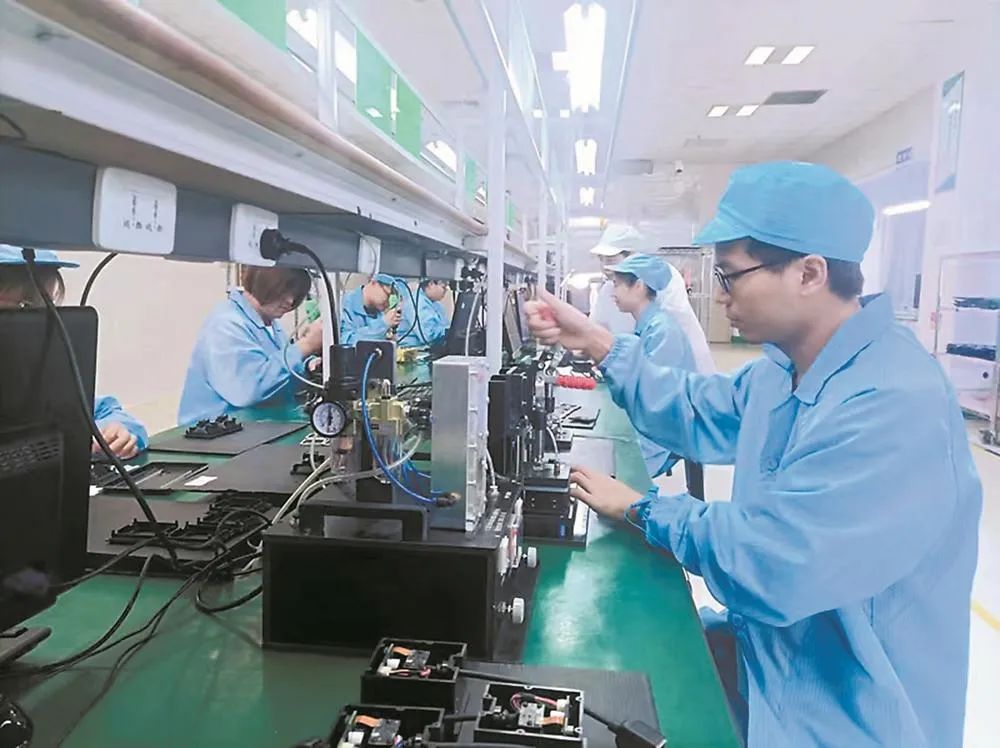 《福建日报》——Ezpay自动识别公司：“独步”信息识别领域 赋能工业智造